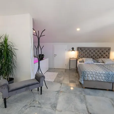 Brani Apartamento *